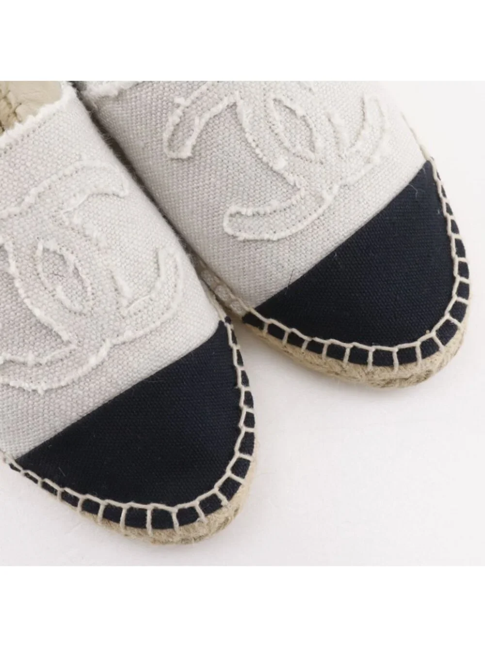 Chanel Espadrilles CC Logo Linen Off White Slip-on